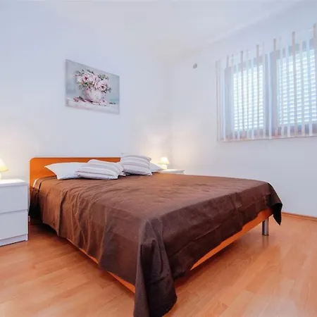 My Dalmatia - Sea View Masha Апартаменты Стариград-Пакленица