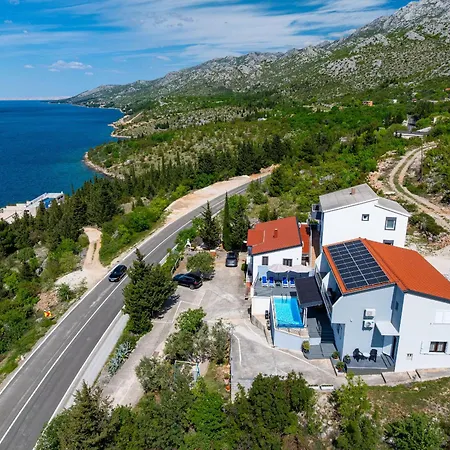 아파트 My Dalmatia - Sea View Masha With Private Heated Pool 스타리그라드 파클레니차