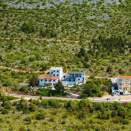 My Dalmatia - Sea View Masha With Private Heated Pool 아파트 *
